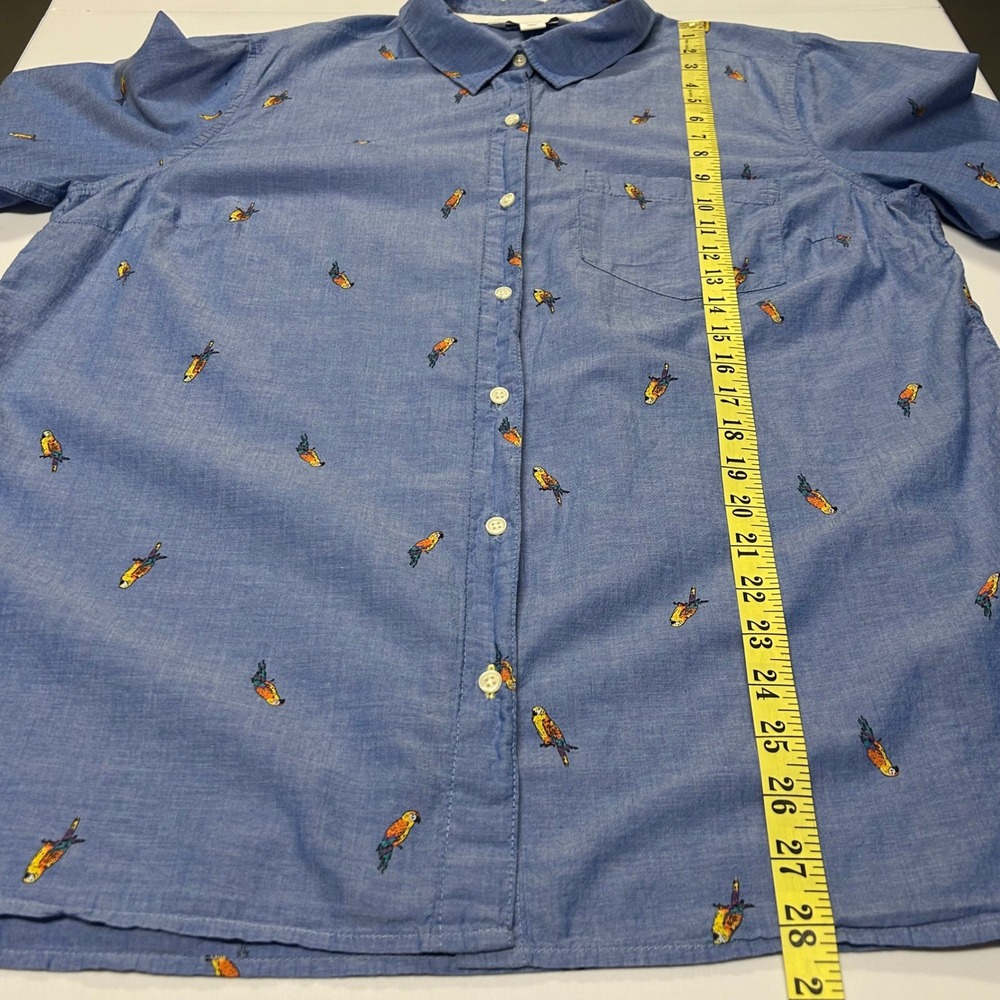Old Navy Womens Chambray Button Down Shirt XL Cotton Tropical Parrots Resort AOP - Picture 8 of 8